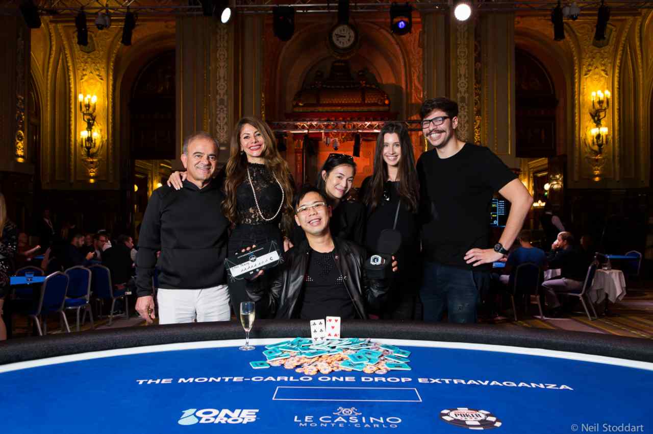 Elton Tsang dopo la vittoria del one drop Extravaganza