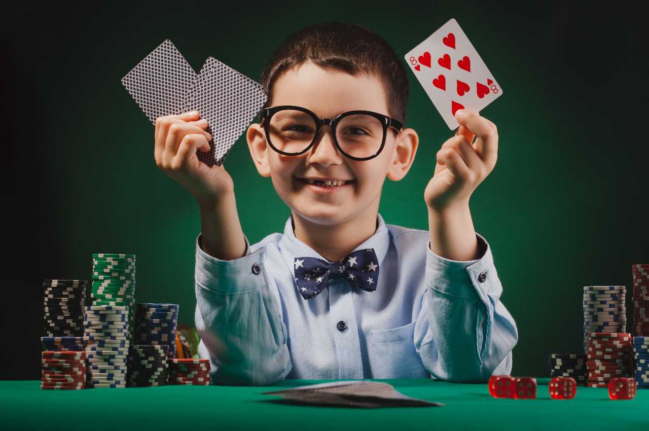 principianti al tavolo da poker