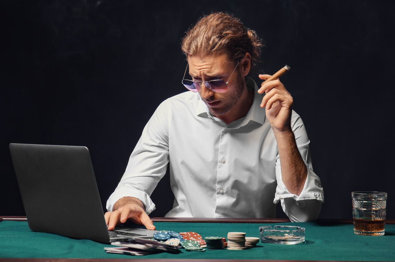 tell poker online