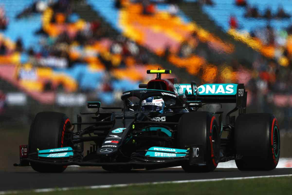 Red Bull vs Mercedes, Lewis Hamilton (GettyImages)