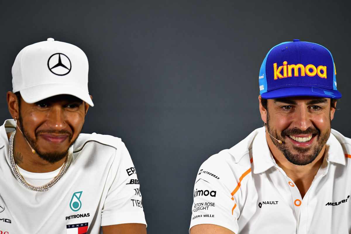 Hamilton e Alonso (GettyImages)