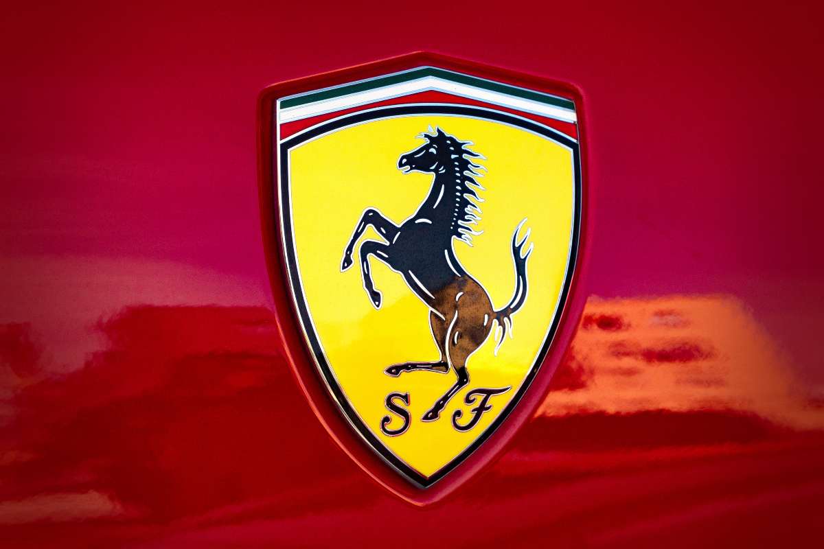 Ferrari (AdobeStock)