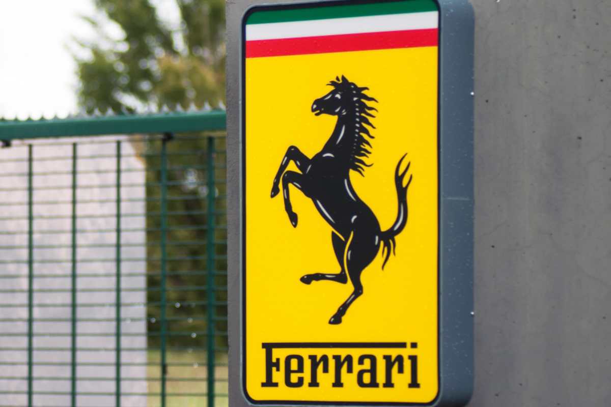 Ferrari (AdobeStock)