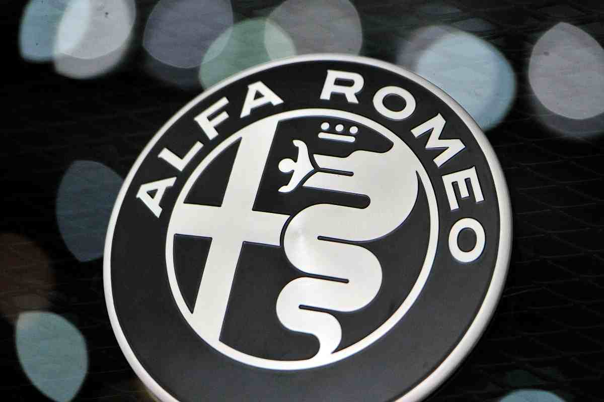 Il logo Alfa Romeo (foto di Harold Cunningham/Getty Images)