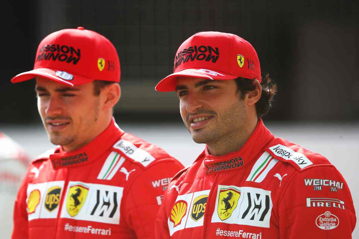 Leclerc e Sainz, alla seconda stagione insieme in Ferrari (foto di Joe Portlock/Getty Images)