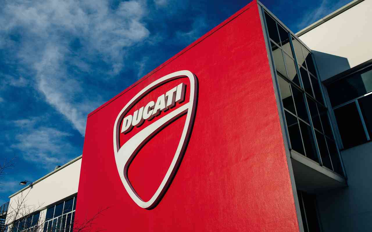 Ducati Motor Holding Factory (media press)