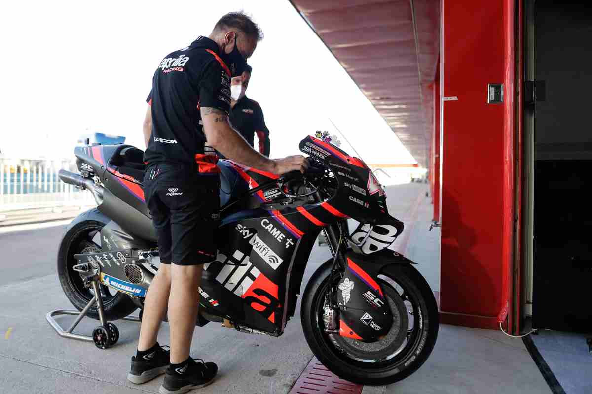 Motociclista, Motocicletta (Ansa Foto)