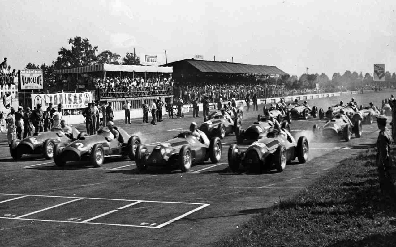 Una partenza della F1 negli anni '50 (ANSA)