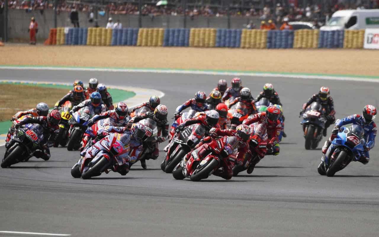 Prime fasi di gara in MotoGP (ANSA)