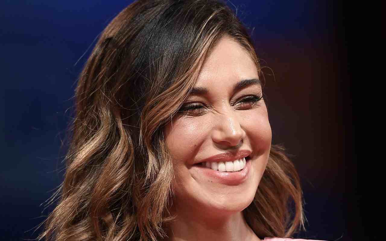 Bikini Minimal Il Lato B Di Belen Rodriguez Pazzesco Cos Scoperto