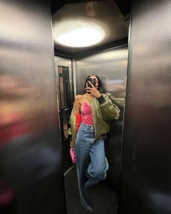 (Instagram)